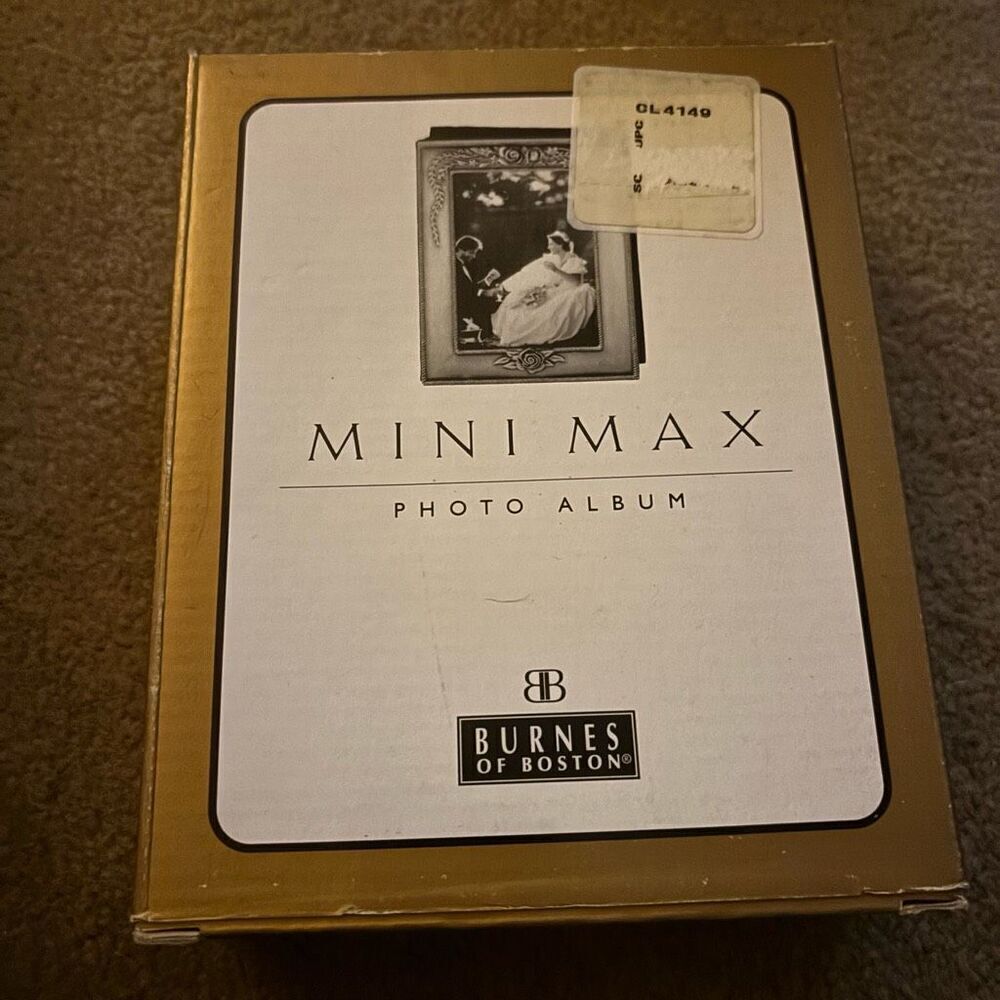 Burnes Of Boston 4x6 Mini Max Photo Album *New*